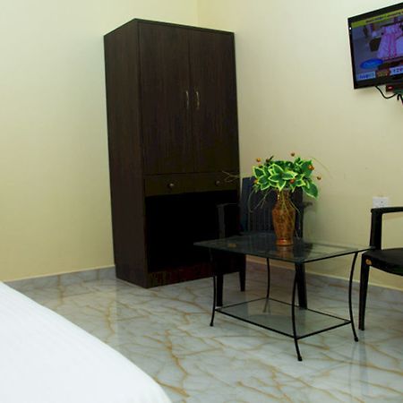 Rbr Suites Calangute Εξωτερικό φωτογραφία