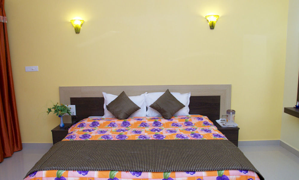Rbr Suites Calangute Εξωτερικό φωτογραφία