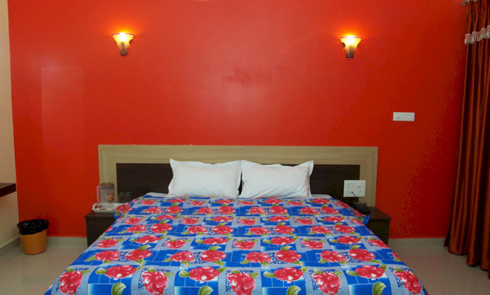 Rbr Suites Calangute Εξωτερικό φωτογραφία