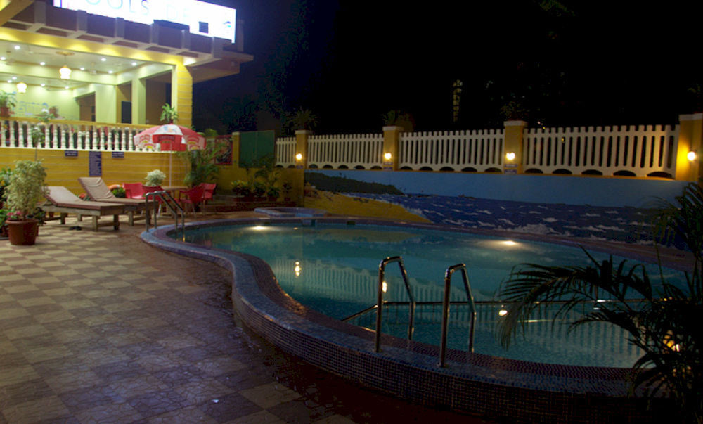 Rbr Suites Calangute Εξωτερικό φωτογραφία