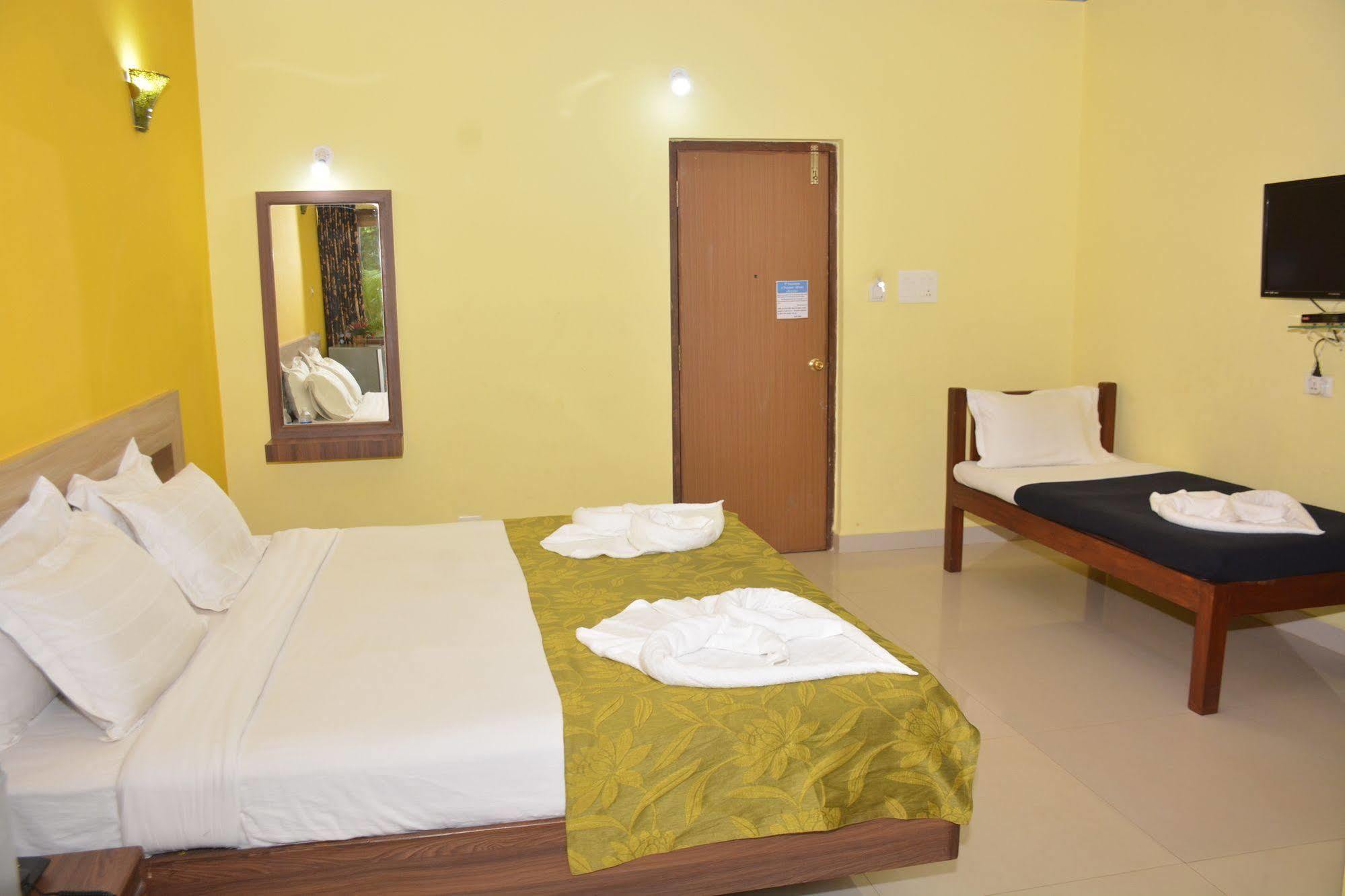 Rbr Suites Calangute Εξωτερικό φωτογραφία